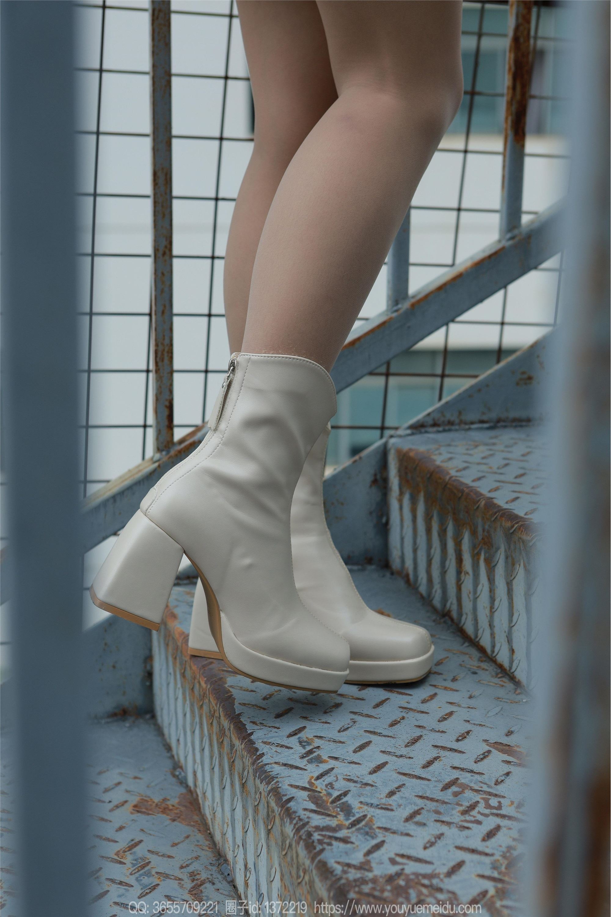 IESS异思趣向  2023.10.13 丝享家 1558 兔兔《亲密女友》